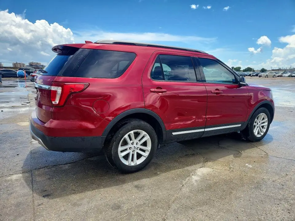 2017 FORD EXPLORER XLT  