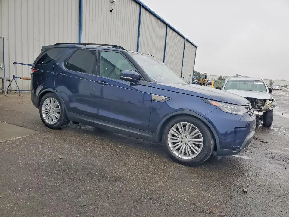 2017 LAND ROVER DISCOVERY SE  
