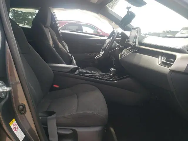 2019 TOYOTA C-HR XLE  