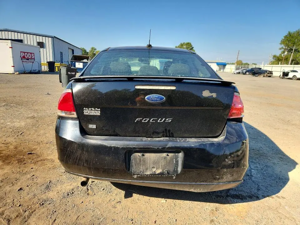 2010 FORD FOCUS SE  