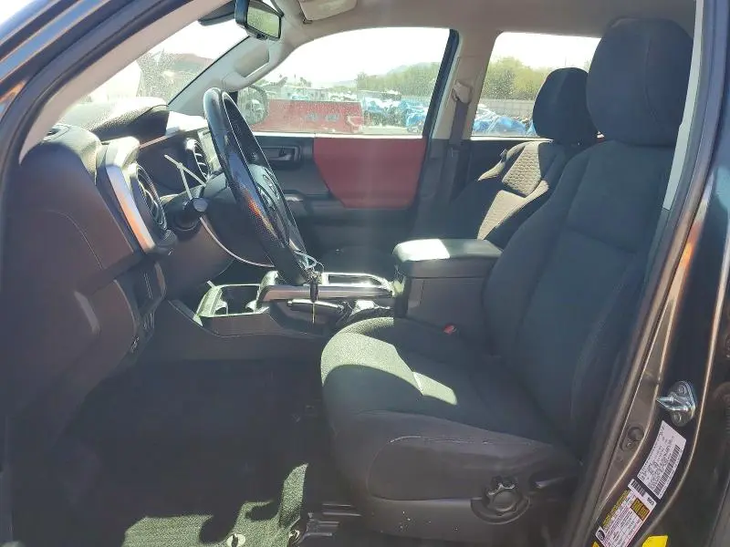 2019 TOYOTA TACOMA SR5 V6  