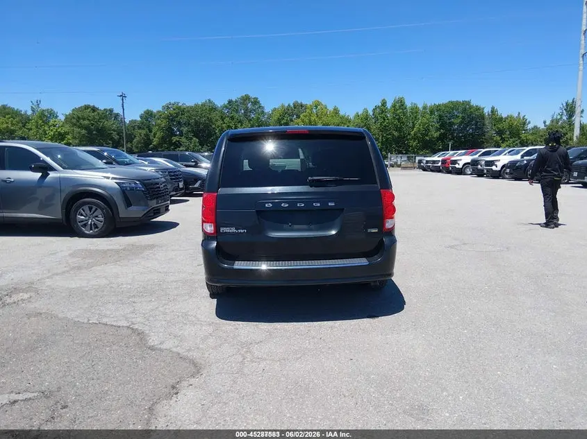 2016 DODGE GRAND CARAVAN SE