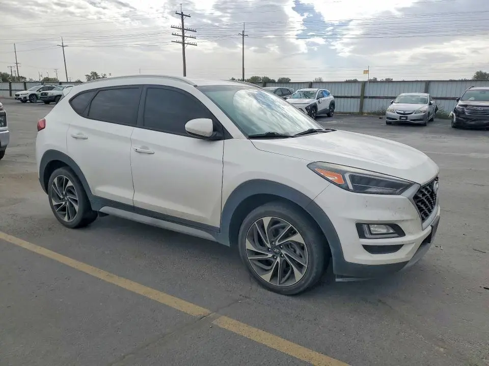 2020 HYUNDAI TUCSON SPORT  