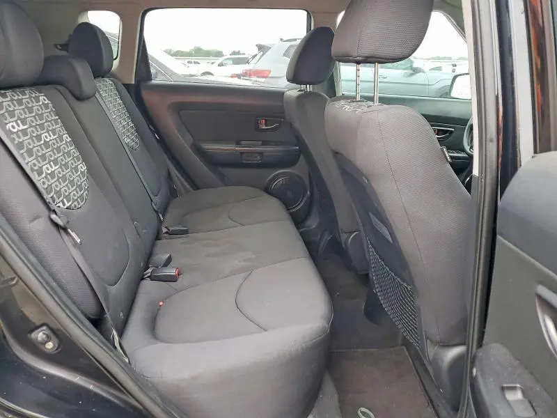 2011 KIA SOUL +  