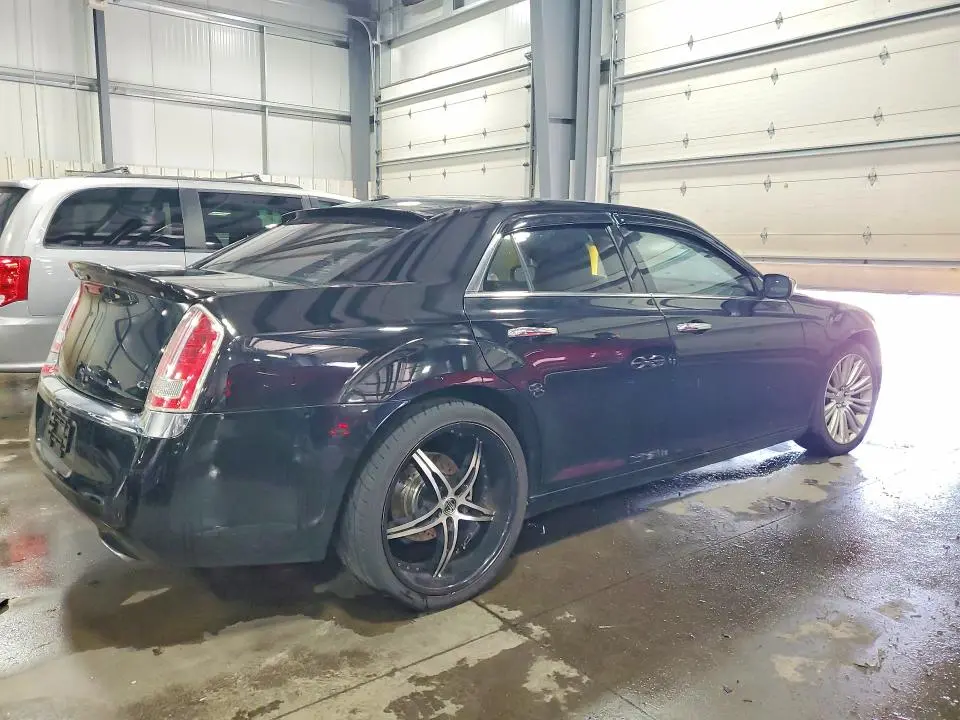 2012 CHRYSLER 300C   
