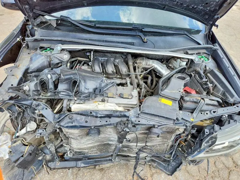 2012 TOYOTA CAMRY XLE V6  