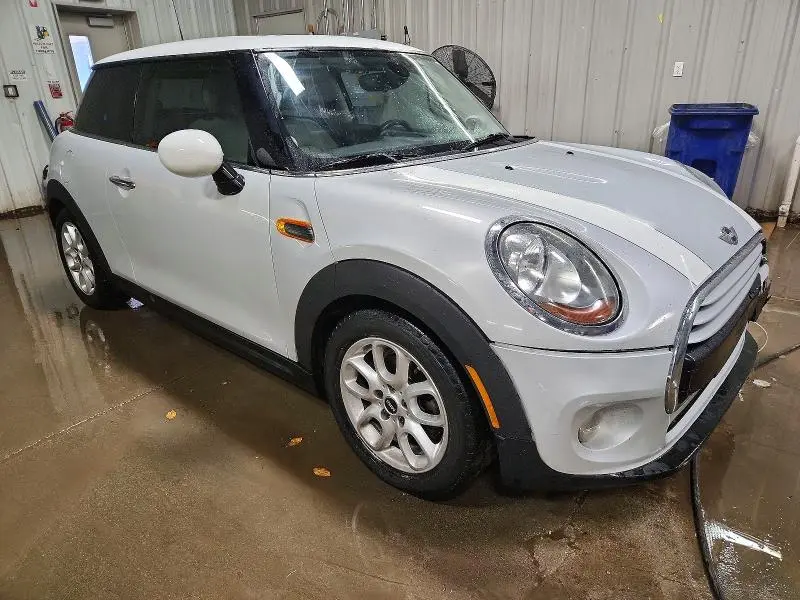 2015 MINI COOPER   