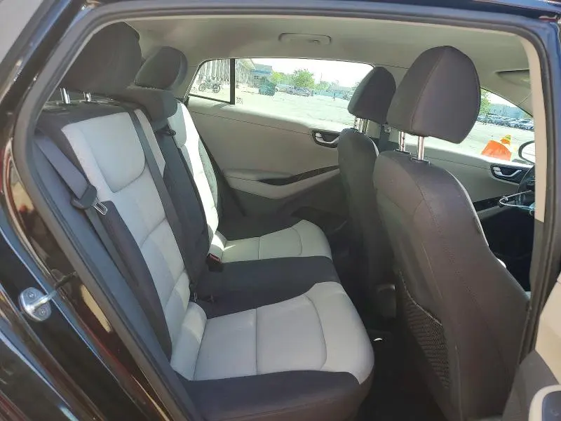 2017 HYUNDAI IONIQ SEL  