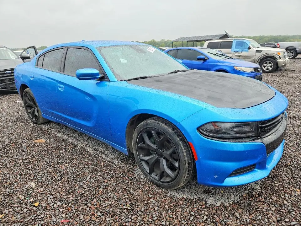 2015 DODGE CHARGER SXT  