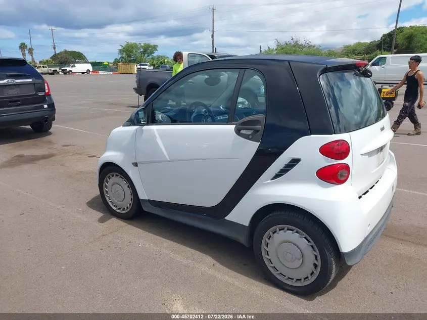 2013 SMART FORTWO PURE