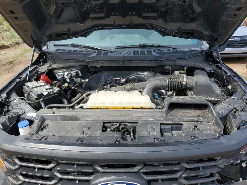 2025 FORD F150 STX  