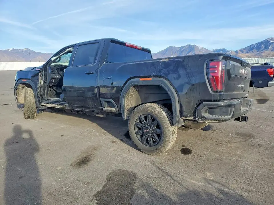 2025 GMC SIERRA K2500 AT4  
