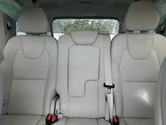 2022 VOLVO XC90 T6 MOMENTUM  