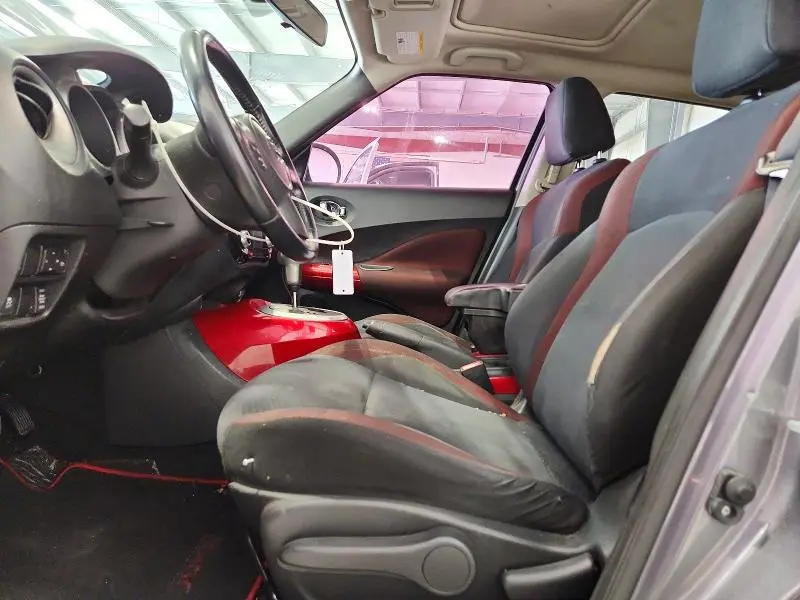 2014 NISSAN JUKE SV  
