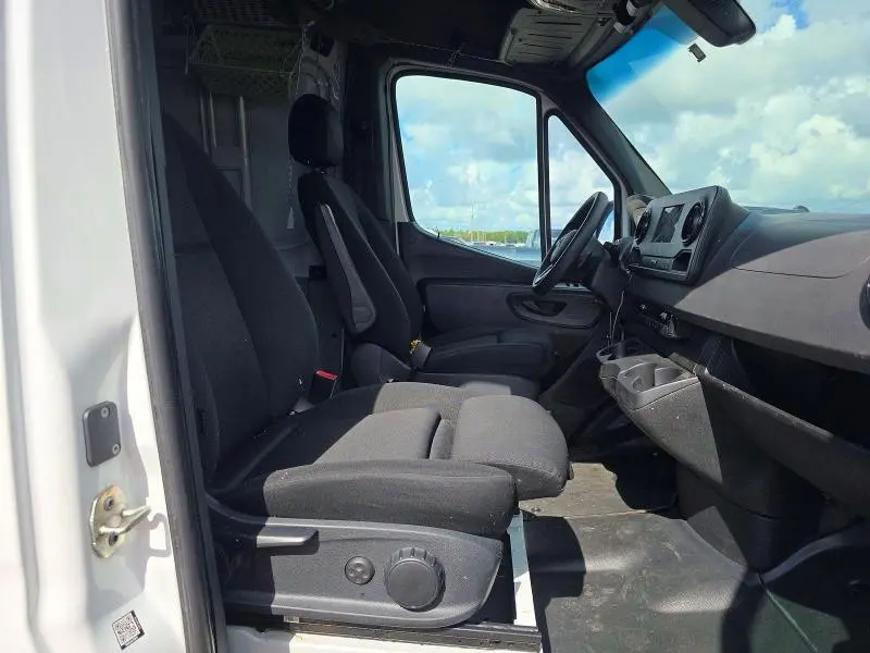 2023 MERCEDES-BENZ SPRINTER 2500  