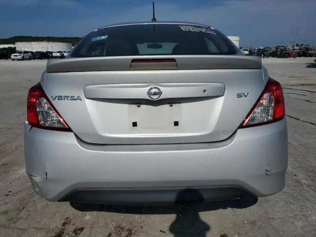 2018 NISSAN VERSA S  