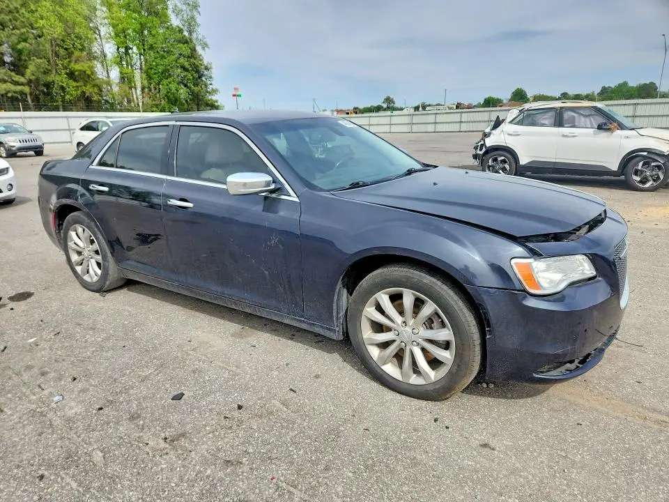 2018 CHRYSLER 300 LIMITED  