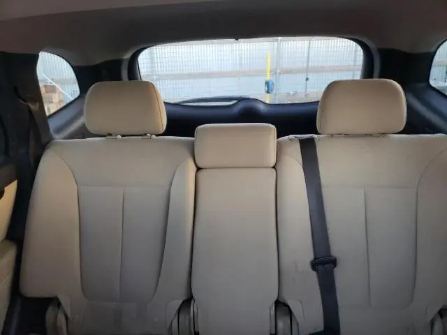 2010 HYUNDAI SANTA FE GLS  