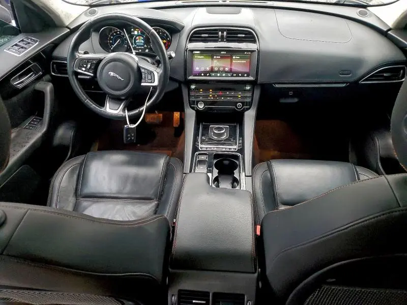 2020 JAGUAR F-PACE PRESTIGE  