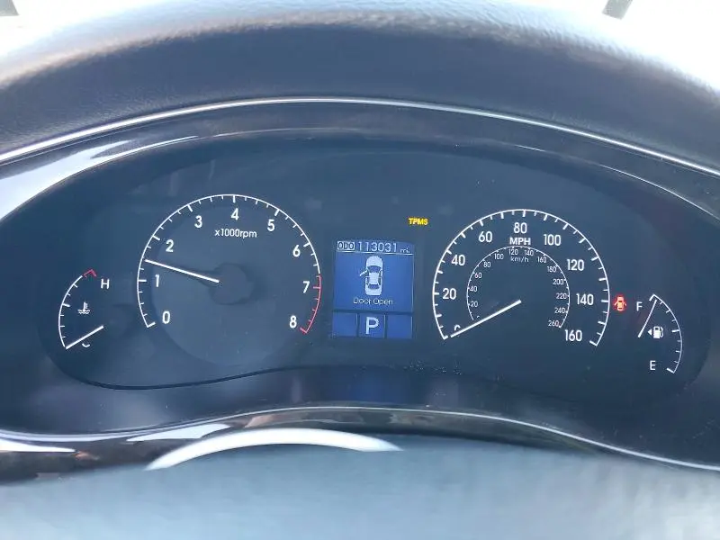 2013 HYUNDAI GENESIS 3.8L  