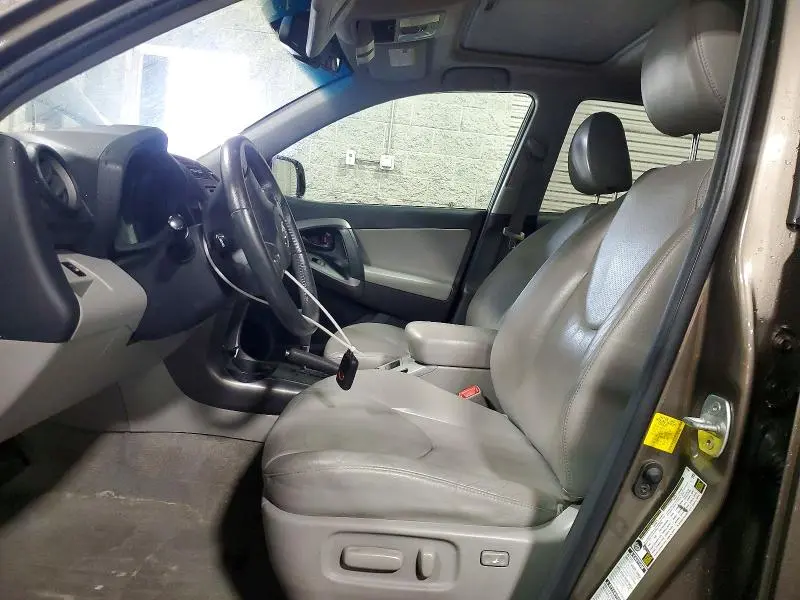 2012 TOYOTA RAV4 LIMITED  