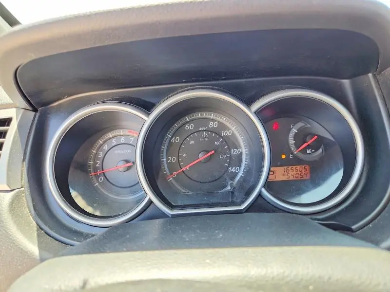 2011 NISSAN VERSA 1.8 S  
