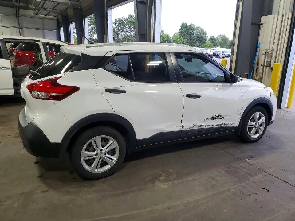 2019 NISSAN KICKS S  