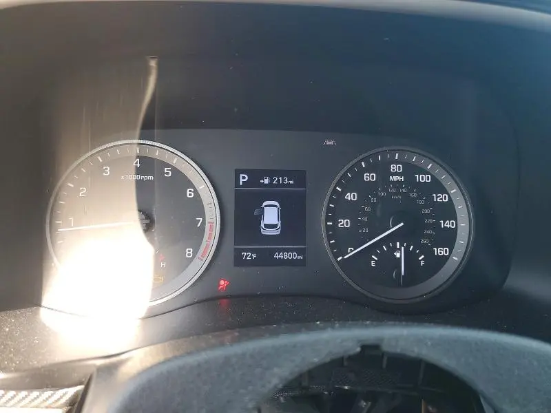 2021 HYUNDAI TUCSON SE  