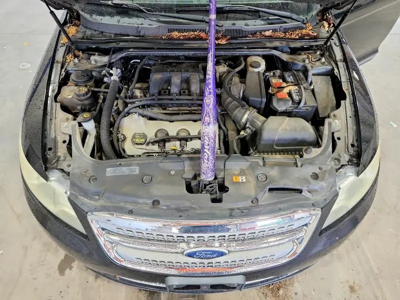 2010 FORD TAURUS LIMITED  