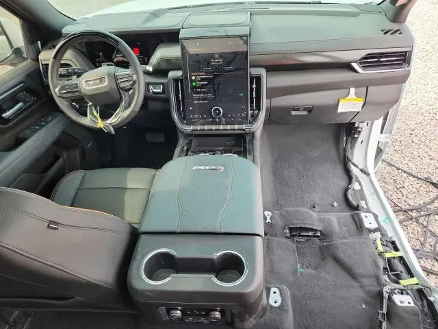 2025 GMC YUKON AT4  