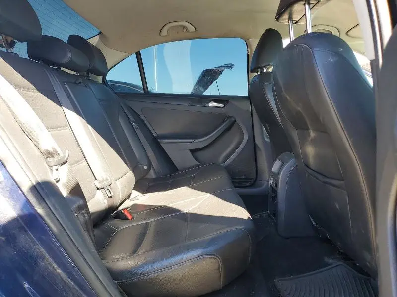 2014 VOLKSWAGEN JETTA SE  