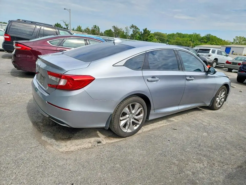 2019 HONDA ACCORD LX  