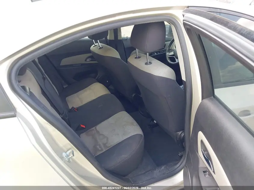2013 CHEVROLET CRUZE LS AUTO