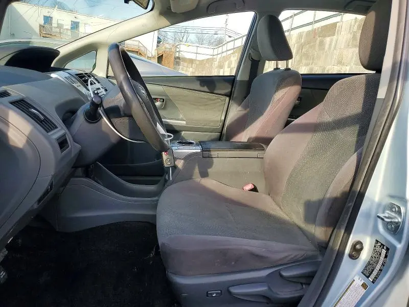 2014 TOYOTA PRIUS V THREE  