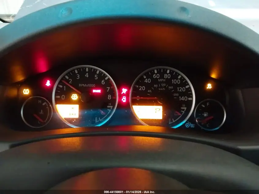 2012 NISSAN PATHFINDER SV