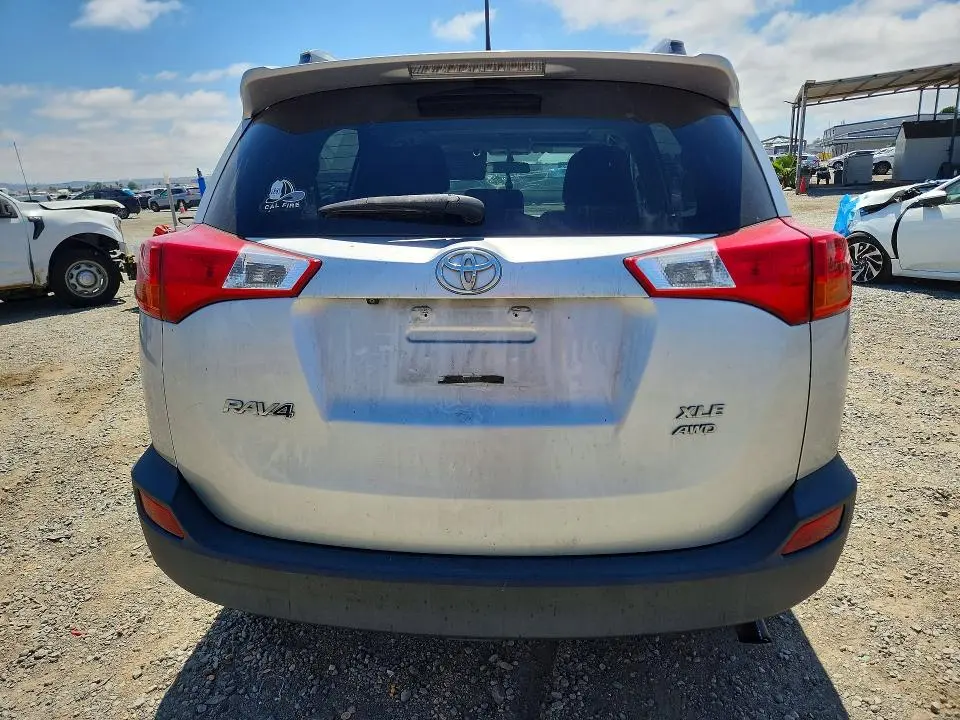 2013 TOYOTA RAV4 XLE  