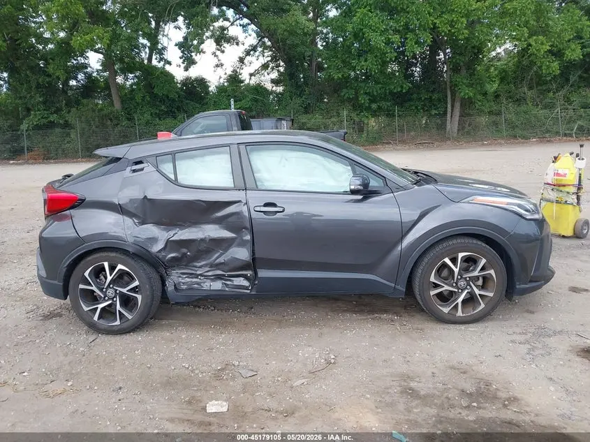 2021 TOYOTA C-HR XLE