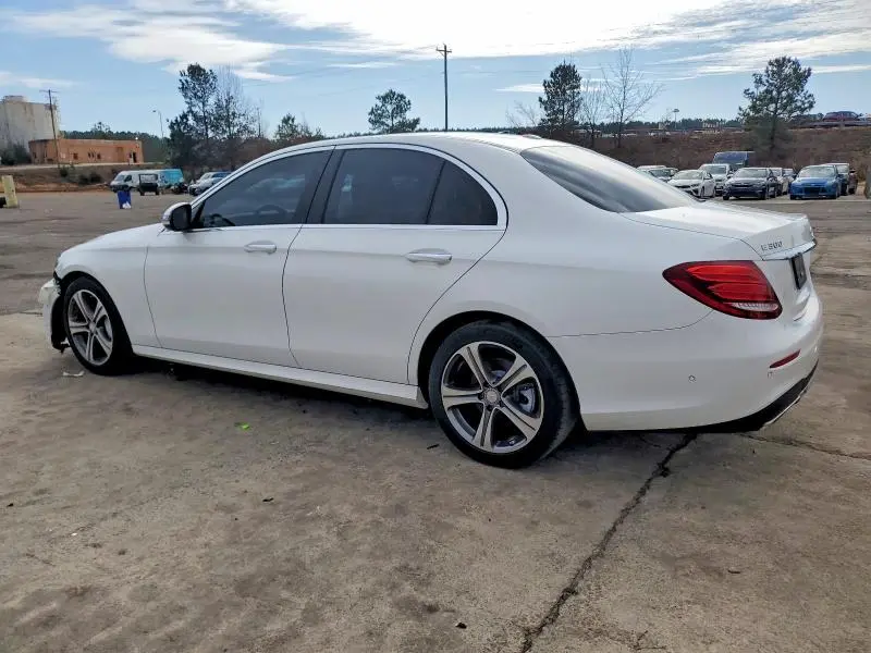 2017 MERCEDES-BENZ E 300  