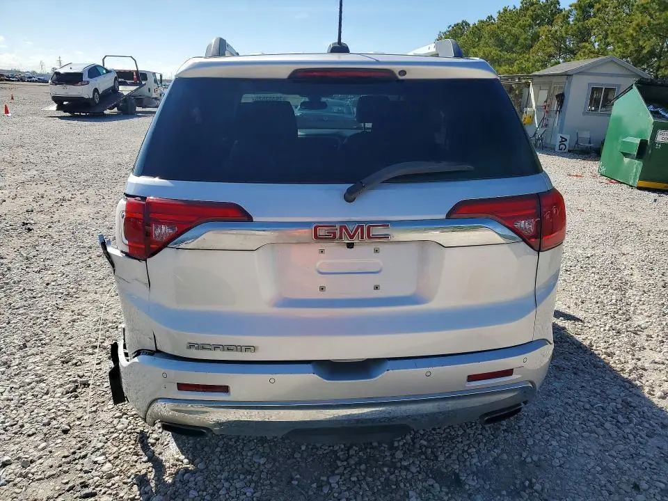 2018 GMC ACADIA DENALI  