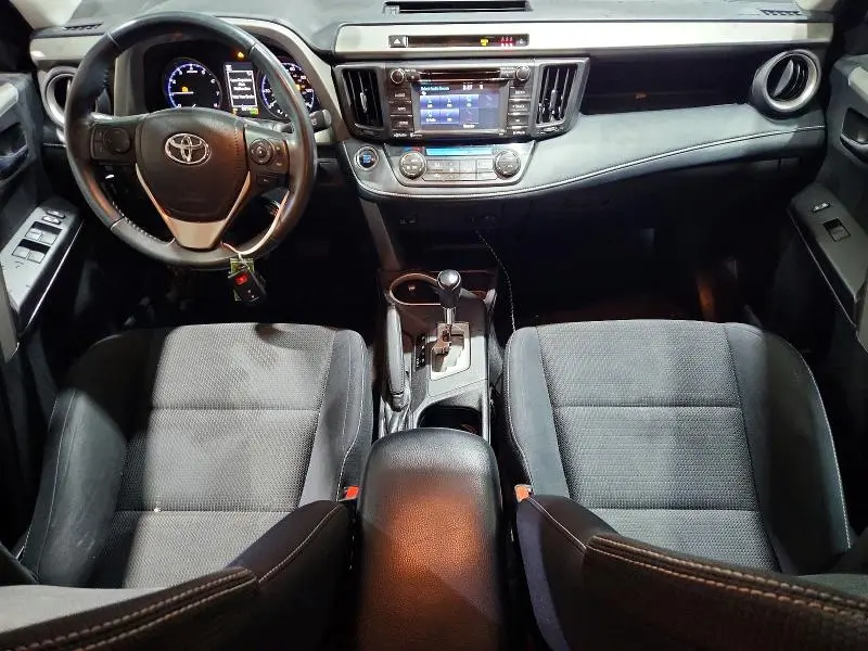 2018 TOYOTA RAV4 XLE  