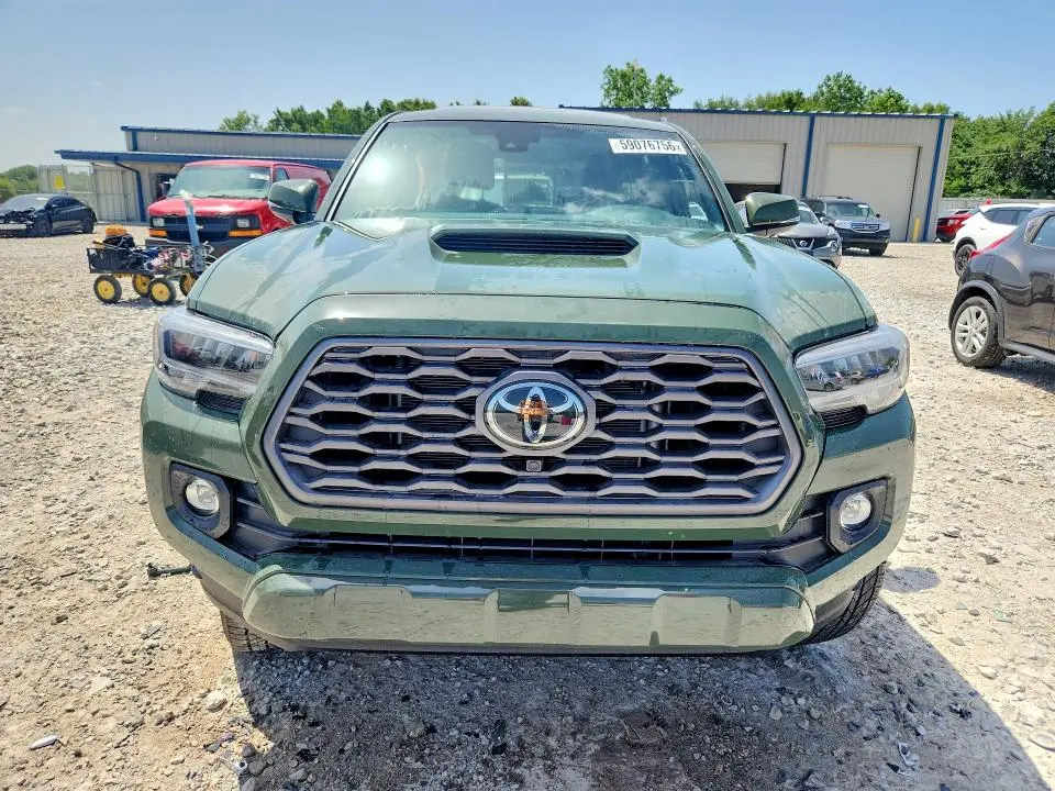 2021 TOYOTA TACOMA TRD SPORT  
