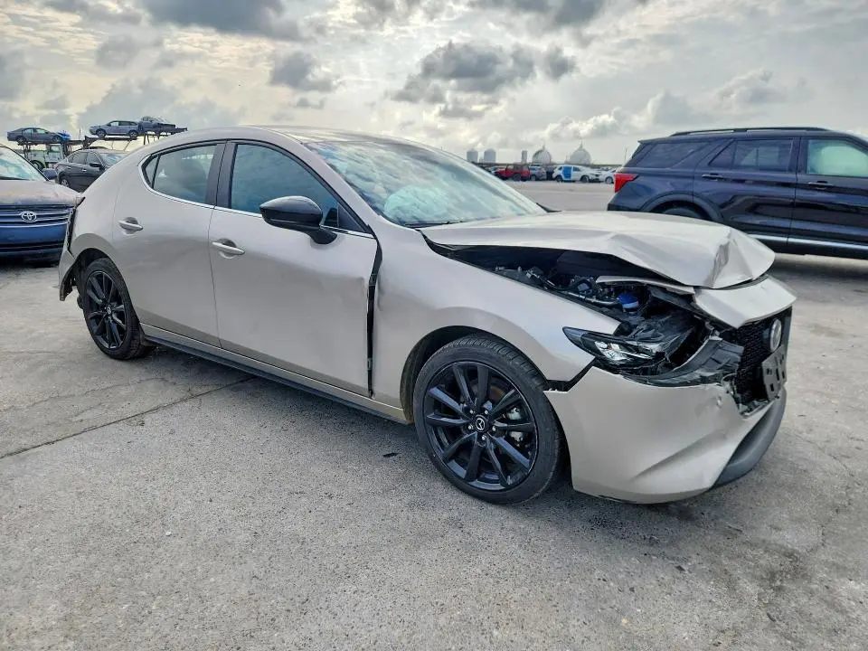 2024 MAZDA 3 SELECT SPORT  