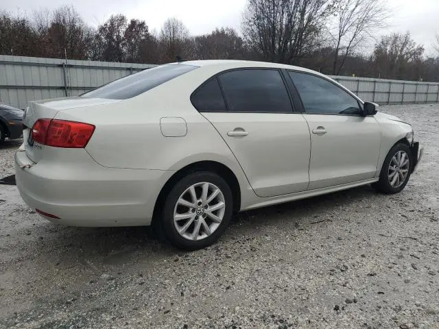 2011 VOLKSWAGEN JETTA SE  