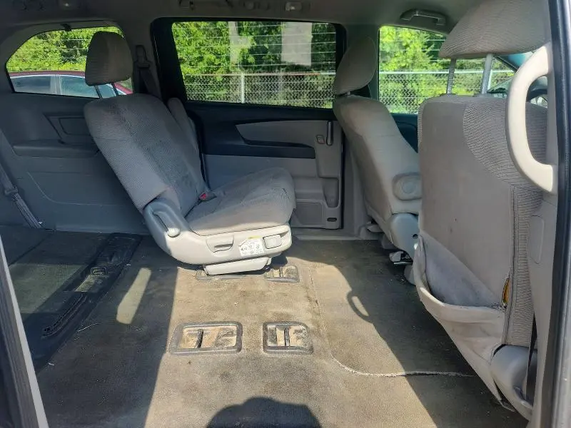 2012 HONDA ODYSSEY LX  