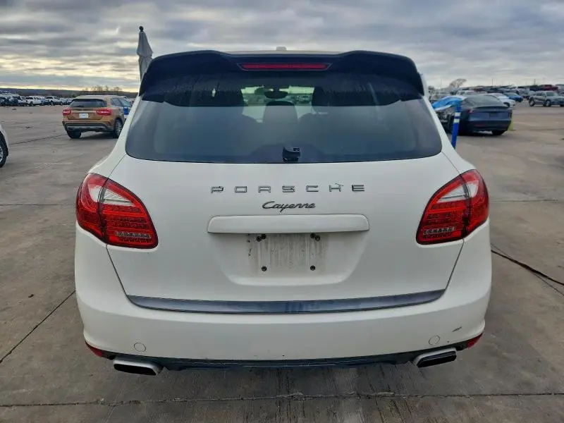 2012 PORSCHE CAYENNE   
