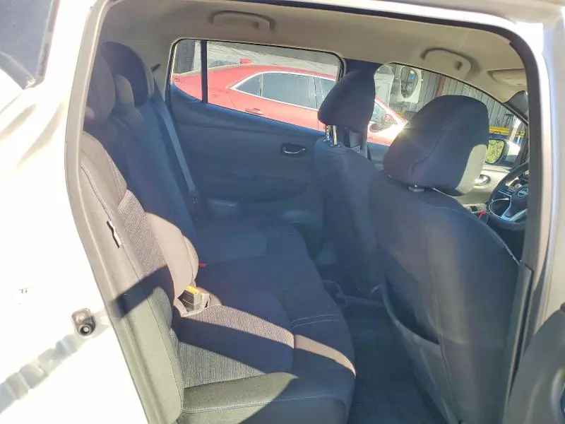 2025 NISSAN LEAF S  