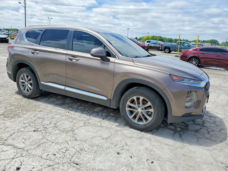 2020 HYUNDAI SANTA FE SE  