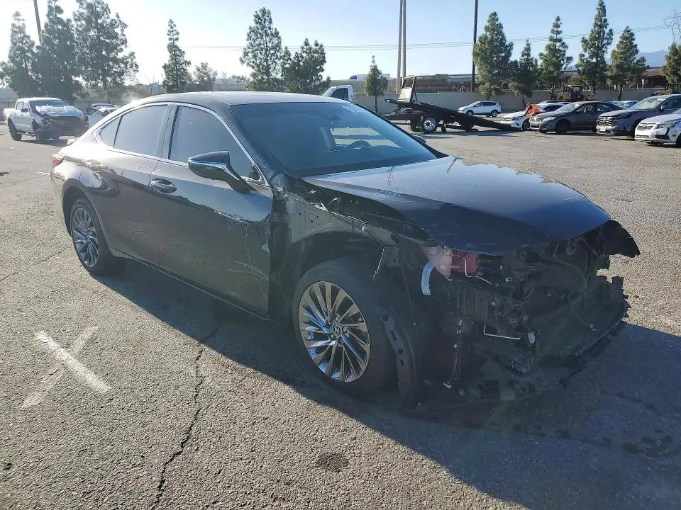 2025 LEXUS ES 300H BASE  