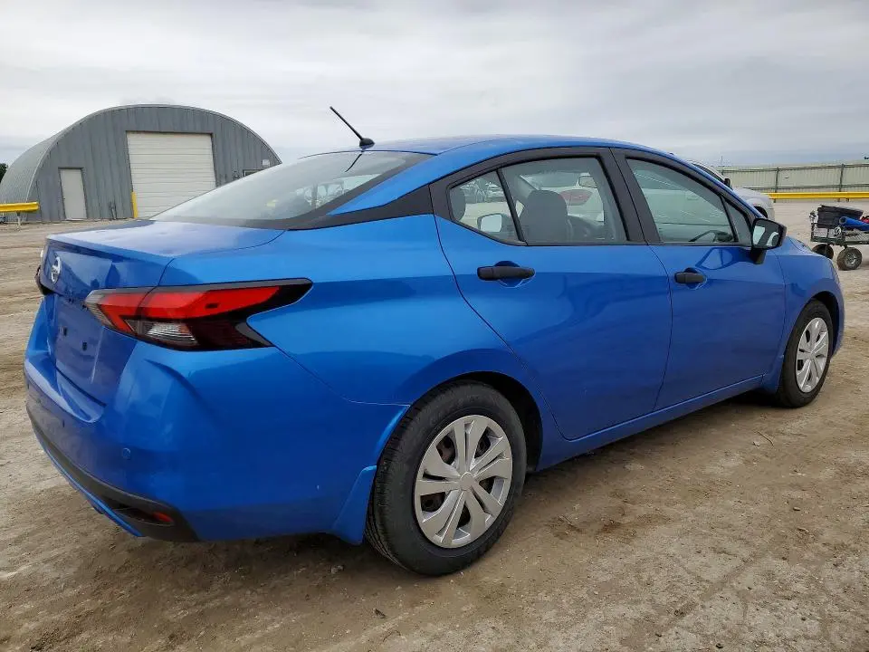2020 NISSAN VERSA S  