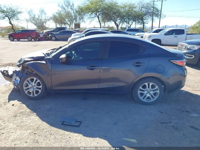 2017 TOYOTA YARIS IA  